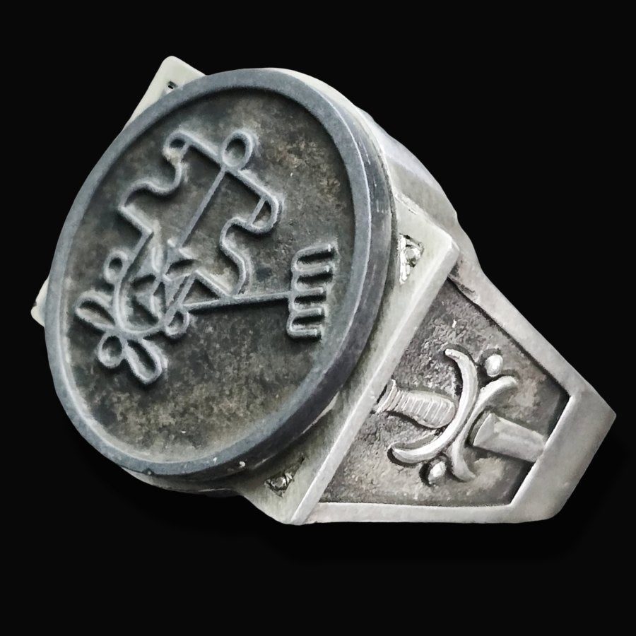 Demon Ring 20 KING PURSON 72 Demons Lesser Key of Solomon Goetia In Silver 2.2 cm x 1.8 cm 18 Gr Art 1798 - Bricks Masons