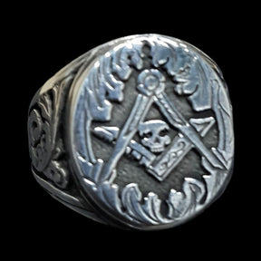 Masonic Ring with Chiseled Skull in Silver, Masonry Art 84 - Bricks Masons