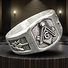 Masonic Ring with Shovel and Plumb Bob in Silver, Masonry Art. 92 - Bricks Masons