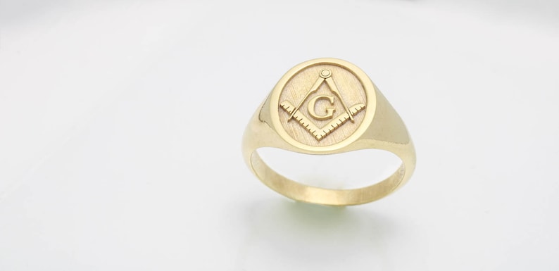 Master Mason Blue Lodge Ring - 10K to 18k Gold - Bricks Masons