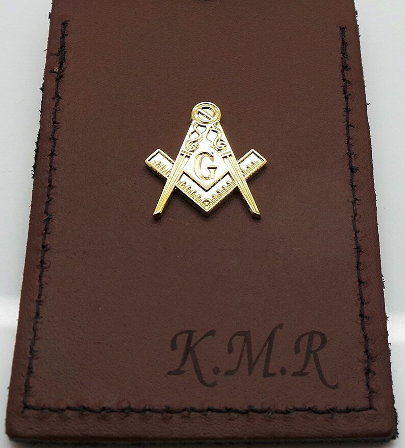 Master Mason Blue Lodge Luggage Tag - Leather Engraved & Gold Emblem - Bricks Masons