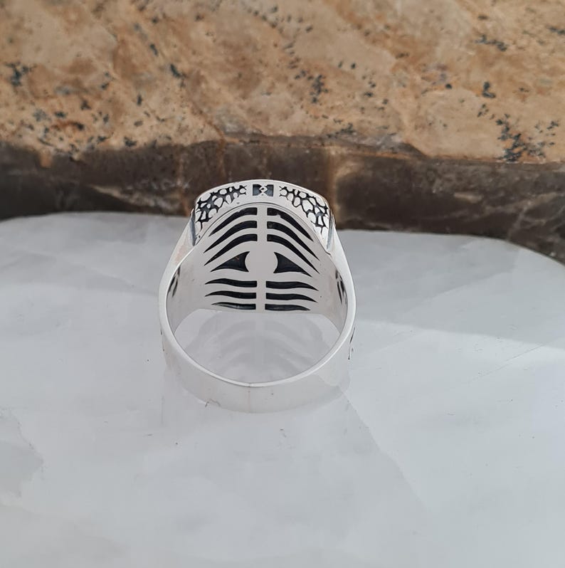 Master Mason Blue Lodge Ring - Onyx, Compass & Square Symbol - Bricks Masons