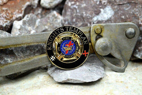 Knights Templar Lapel Pin - Black & Gold - Bricks Masons