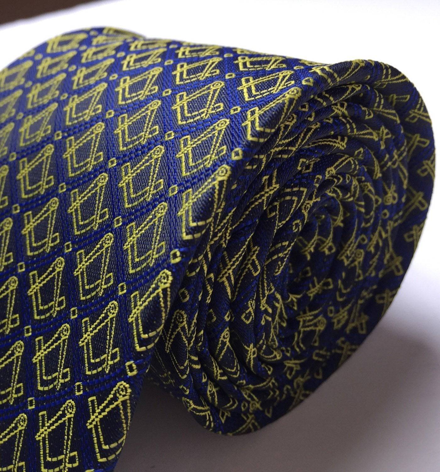 Masonic Clothing Accessories Set - Tie, Bow Tie and Handkerchief Set - Bricks Masons