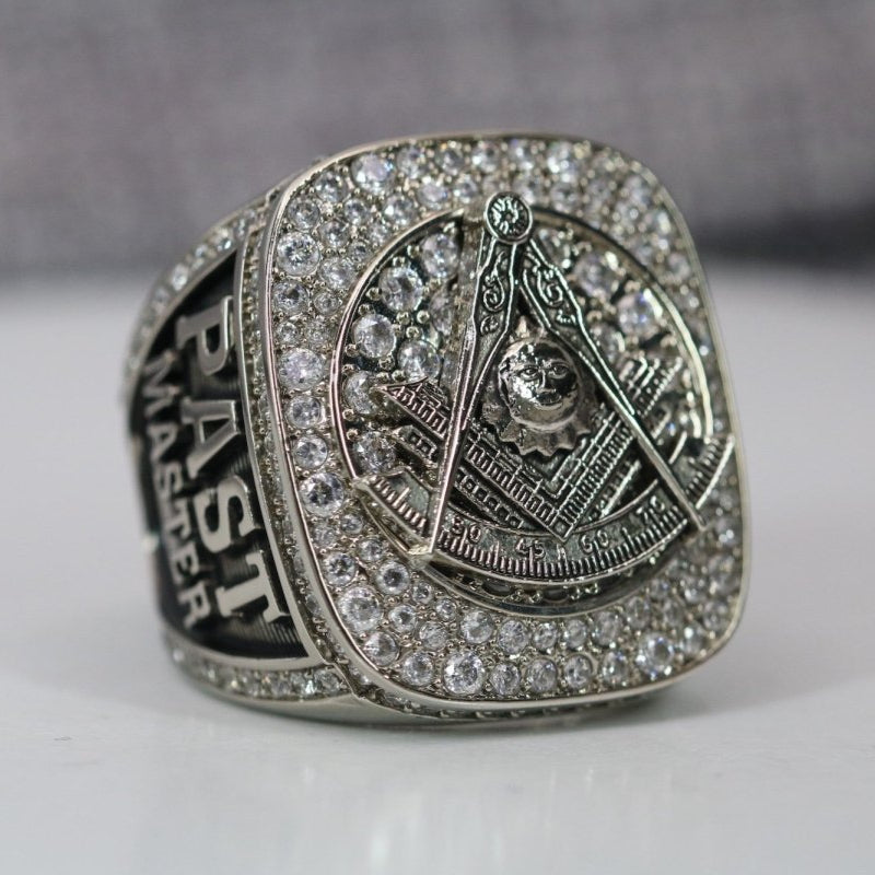 Past Master Blue Lodge Ring - Sterling Silver With Rhinestones - Bricks Masons