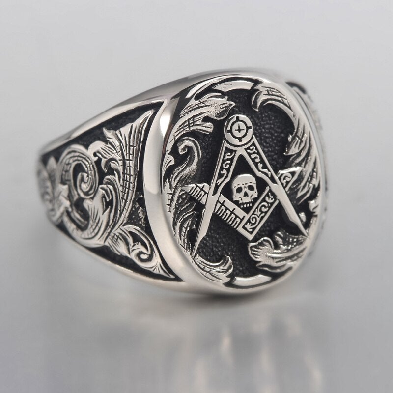 Master Mason Blue Lodge Ring - Signet Skull Square and Compass 925 Sterling Silver - Bricks Masons